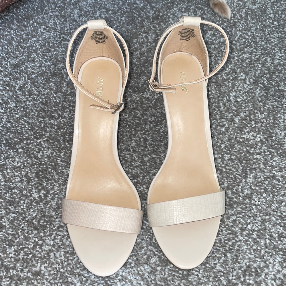 Excellent Condition Nude Heels